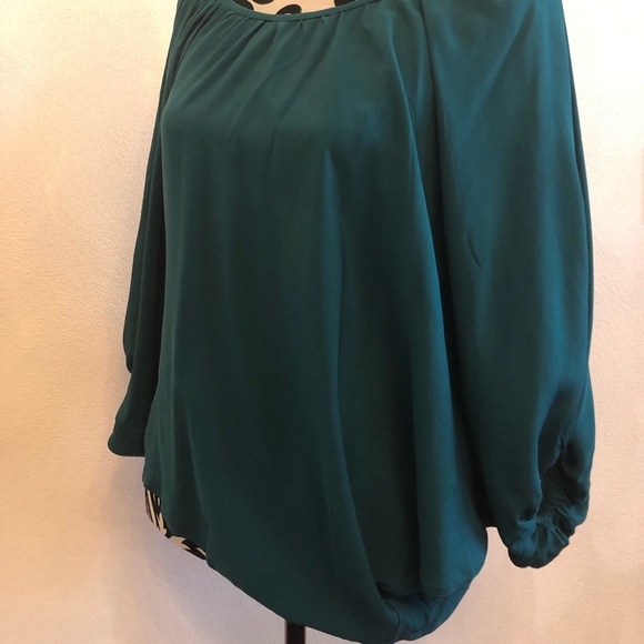 Beautiful FOI teal green silk top - Picture 4 of 5
